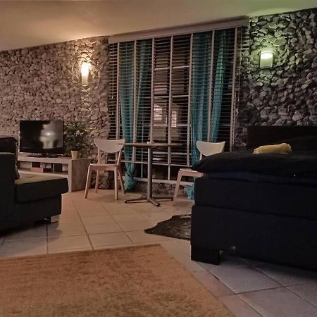 Kom Thuis In Deze Gezellige Loft Heerlen Eksteriør billede