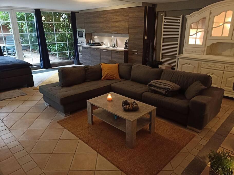 Kom Thuis In Deze Gezellige Loft Heerlen Eksteriør billede